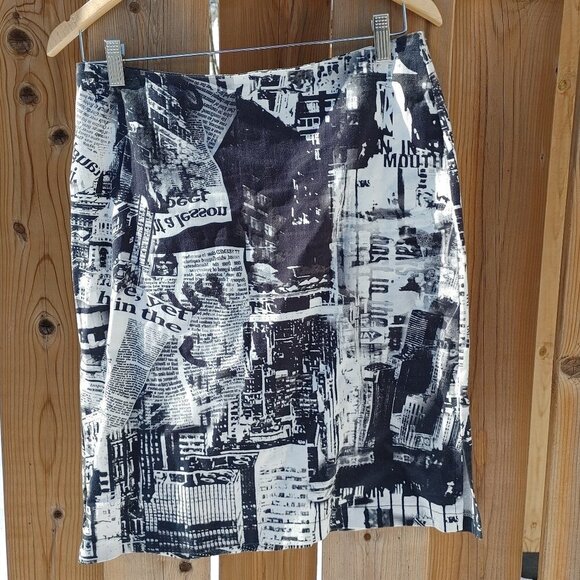Luc Fontaine News Paper Print Pencil Skirt Black and White Size 6 - Picture 1 of 5